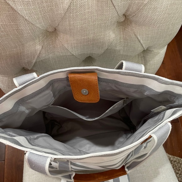 ❌SOLD❌ Pottery Barn Kids | harper diaper tote - Picture 5 of 7